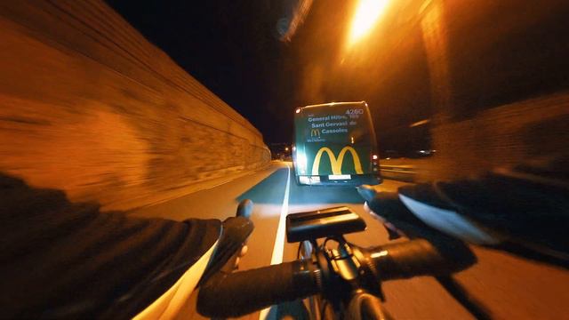 PITCH BLACK TEST / Descent / Downhill / Gravel / Road / Traffic / Speed / Urban / GoPro / POV / Rid смотреть онлайн