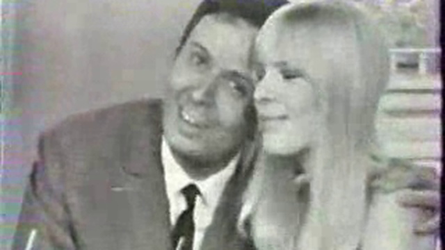 France Gall et Maurice Biraud - La Petite ( Sacha Show 29 Mars 1967 ) смотреть онлайн