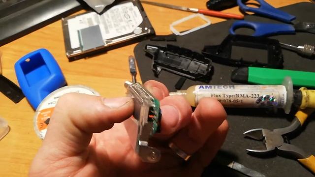 Замена дисплея на брелке автосигнализации PANDORA смотреть онлайн