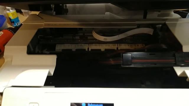 Epson XP 415 самостоятельное обслуживание и ремонт. Принтер не печатает или печатает с полосами смотреть онлайн