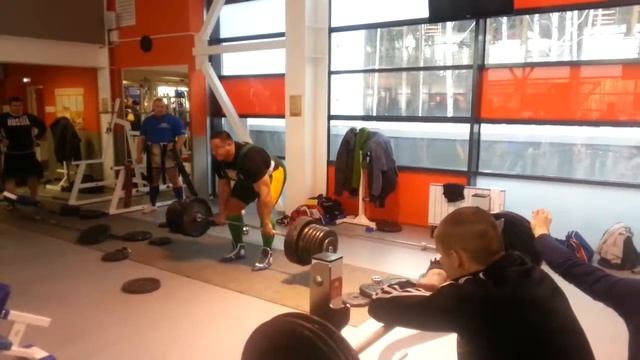 Михаил Кокляев разминается,  Восточная Европа(Michael Koklyaev kneaded Championship Eastern Europe)