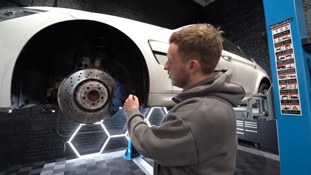 THE BEST BRAKE SETUP FOR THE F80 M3? (EBC Brakes) смотреть онлайн