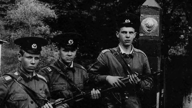 Песни пограничников . Граница. Евгений Тимченко "Ни шагу назад !" смотреть онлайн