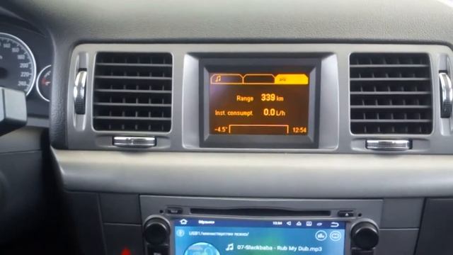 Нештатный проигрыватель на Опель Вектру С смотреть онлайн