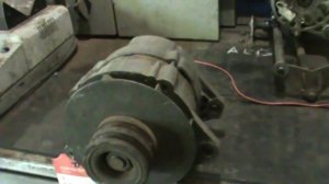 Генератор автомобильный греется,гудит.Это нормально?