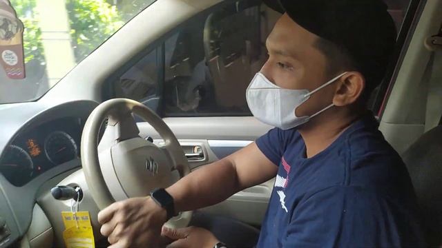 Transmisi Matic di mobil Suzuki Ertiga Merah Maroon смотреть онлайн