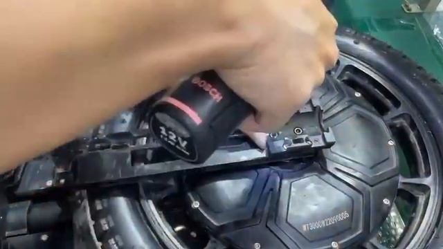 How to | Veteran Sherman S Dissemble and Tire Change. смотреть онлайн