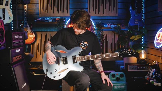 Epiphone Dave Grohl DG-335 Pelham Blue | Epiphones Coolest Signature Model? смотреть онлайн