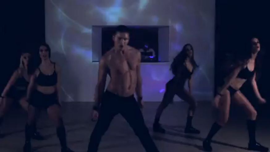 Jesus Rodriguez Feat. Danny - Let Me Be The One (Official Music Video 2014) смотреть онлайн