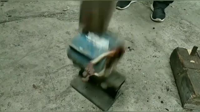 Металлокоп. Алюминий из мотора. Разбираем электродвигатель на металл смотреть онлайн