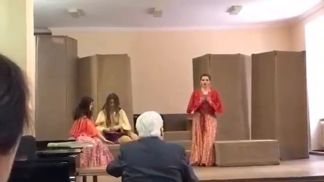 Сцена гадання Кармен смотреть онлайн