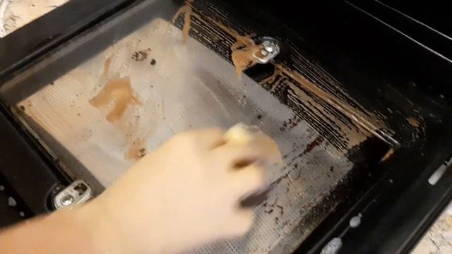СТОИТ ЛИ ПОКУПАТЬ ДОРОГИЕ СРЕДСТВА УБОРКИ ДЛЯ КУХНИ смотреть онлайн