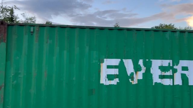 BUILDING A SHIPPING CONTAINER SHOP смотреть онлайн