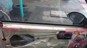 Opel vectra b1996г.в,как разобрать переднюю дверь,снять карточку двери,вытащить,заменить стекло,