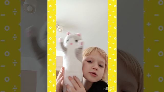 танец котика под песню Sweet dream смотреть онлайн
