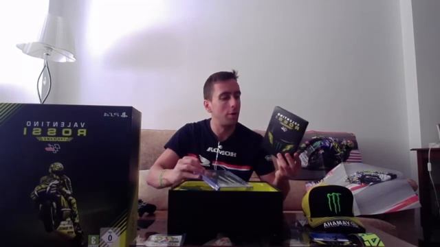 Unboxing Valentino Rossi The Game Edición Coleccionista смотреть онлайн