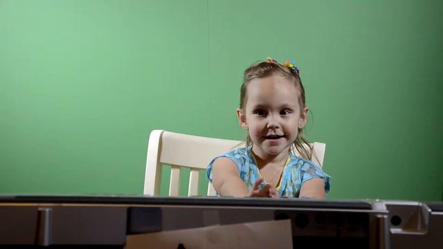 Michelle - Green screen (Gene Simmons) смотреть онлайн