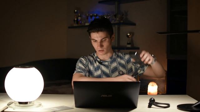 Ноутбук Asus ZenBook 15 UX534 | Распаковка И Первые Эмоции | DAEMOU смотреть онлайн