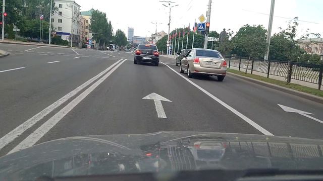 Донецк приходит в себя после обстрелов. Город 19 июня 2022 смотреть онлайн