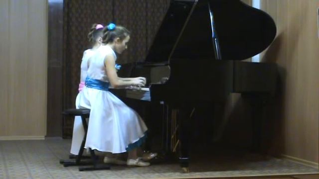 Фортепианный ансамбль Д Львов Компанеец Деревенская кадриль смотреть онлайн