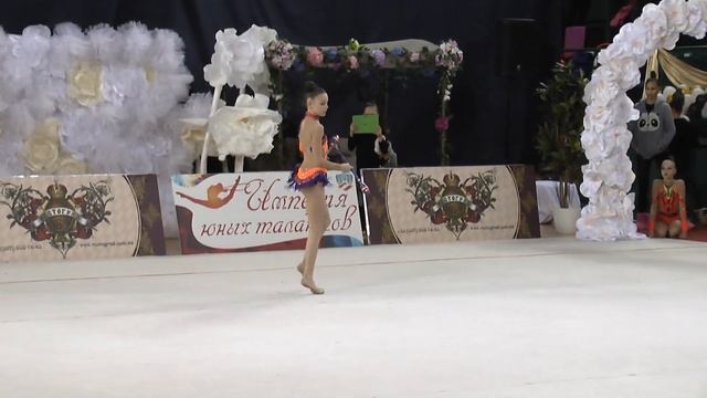 Аграновская София (булавы) 2002-Кат.В 07.03.15 "Империя юных талантов" Художественная гимнастика смотреть онлайн