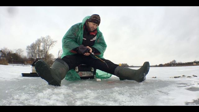 Зимняя рыбалка. Пулеметный клев! смотреть онлайн