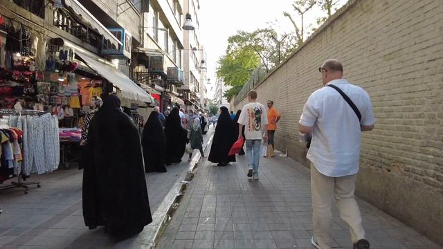 [ 4K ] Tehran Iran 🇮🇷 | Explore Tehran Summer ☀️ Walk | 4K HDR 60fps | Walking Tour