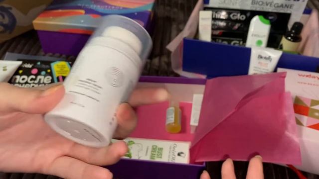 Распаковка БЬЮТИ БОКСА/NEWBEAUTYBOX/ Коробочка Красоты третий бокс в подарок?состав ? смотреть онлайн