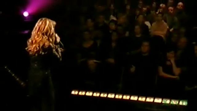 LARA FABIAN - Je suis Malade смотреть онлайн