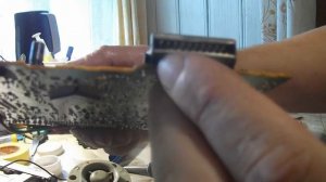 Ремонт автомагнитолы  SONY прибавляешь звук и магнитола выключается(уходит в защиту)