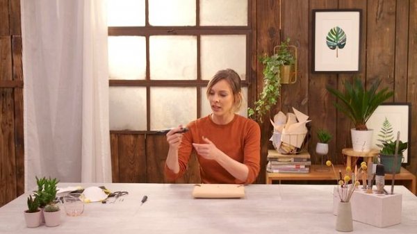 Гравировка на коже с Dremel Stylo+