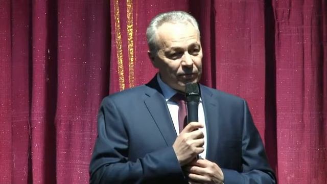 Сотрудниц краевого Главка коллеги поздравили с праздником в академическом театре драмы смотреть онлайн