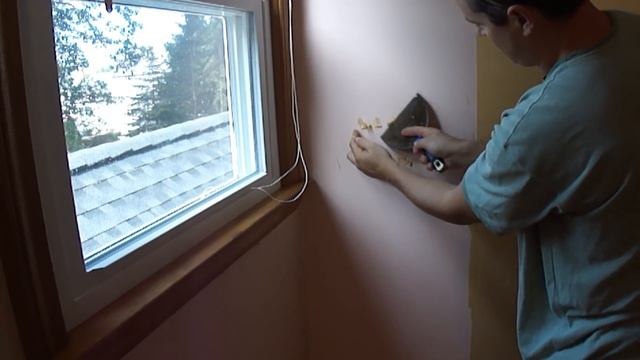 DIY How to Remove Wallpaper (Part 2) - Drywall repair & Wall Preparation смотреть онлайн