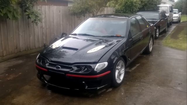 Ford Falcon XR8 idle смотреть онлайн
