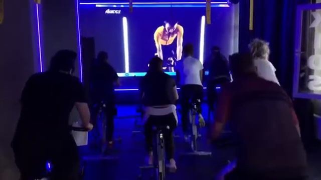 Virtual Сайкл с Даниилом, в фитнес студии ¨¨Фиторанж¨¨ смотреть онлайн