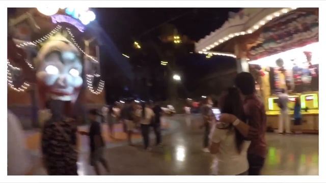 Warner Brothers World, Abu Dhabi! смотреть онлайн