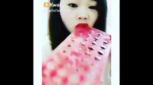 Китайцы едят лёд залипательно⭐️⭐️