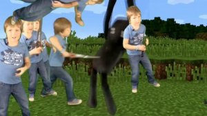 О где я, я кажется в мире майнкрафт, похоже на то, но их очень много. #minecraft #мемы #оригинал