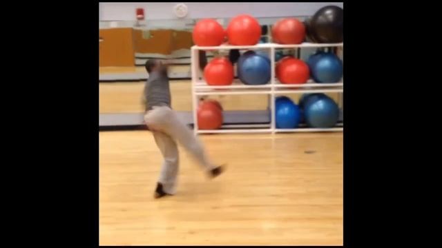 Ganga Zumba of Grupo Capoeira Brasil смотреть онлайн