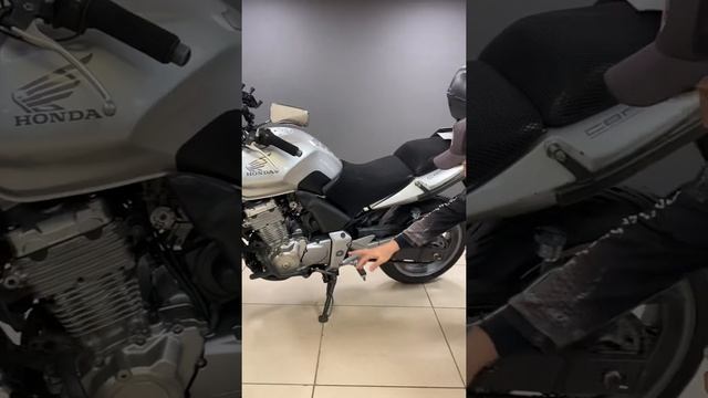 Обзор HONDA CBF500 2004 смотреть онлайн