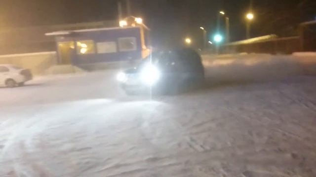 Reno Duster Валит Боком смотреть онлайн