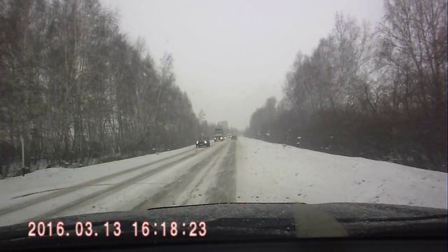 Отвалилось колесо у грузовика Омск смотреть онлайн