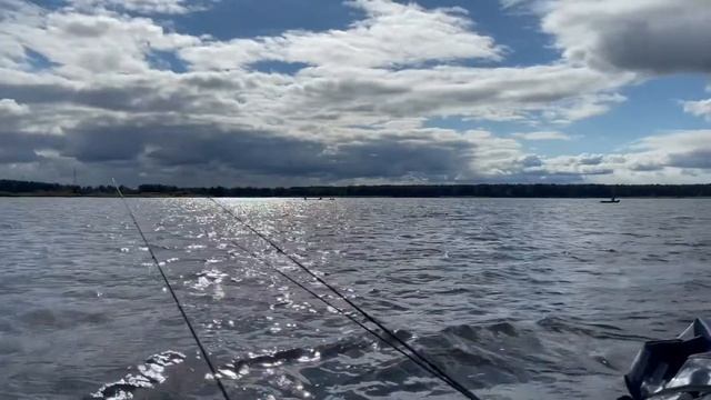 Рыбинское водохранилище, отдых, рыбалка, УАЗ патриот, RiverBoats 410, brig Baltic 380. смотреть онлайн