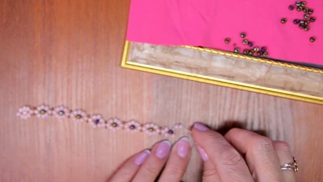 Бисероплетение для начинающих. Уроки по рукоделию! смотреть онлайн