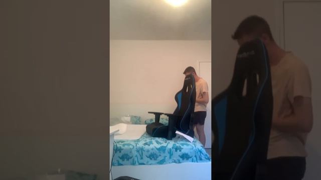 Unboxing DXRacer Formula F08: Ma première chaise gamer смотреть онлайн