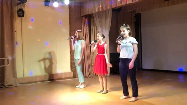 Вокальная студия Аллы Акопян - Моя Россия, моя страна смотреть онлайн