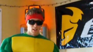 Supermassive Black Hole Karaoke Cover video!