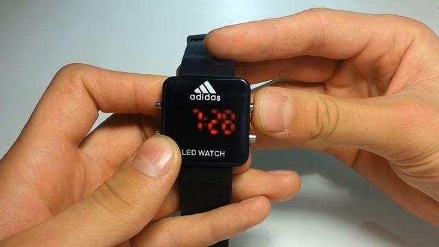 Обзор Adidas Led Watch