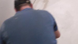 наливной пол. удаление маяков и заделывание швов