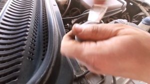 Замена передних стоек амортизаторов хюндай акцент солярис верна 2008г.в!